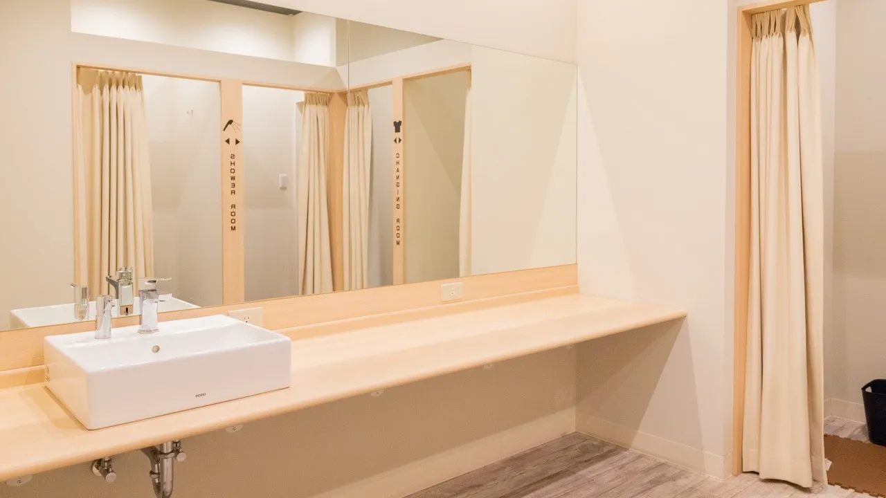 @WELLNESS24　シューズそのままで利用、服装自由、ビ...