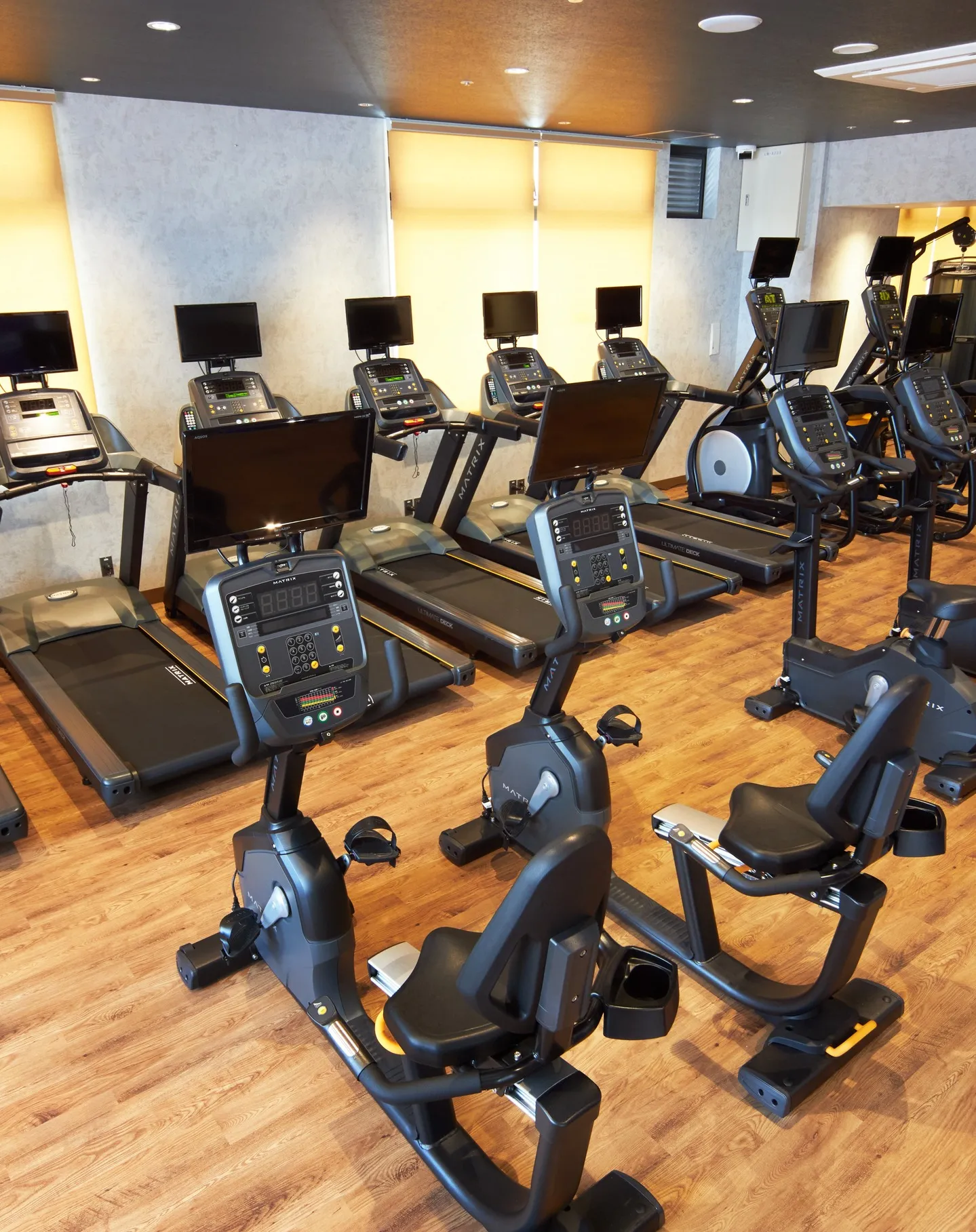 ジムで歩くだけでは得られない効果